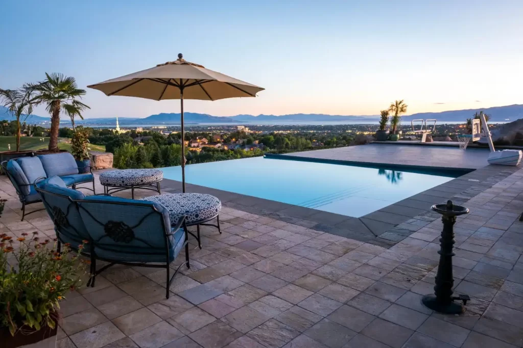 Local Pool Builder in Newport Beach