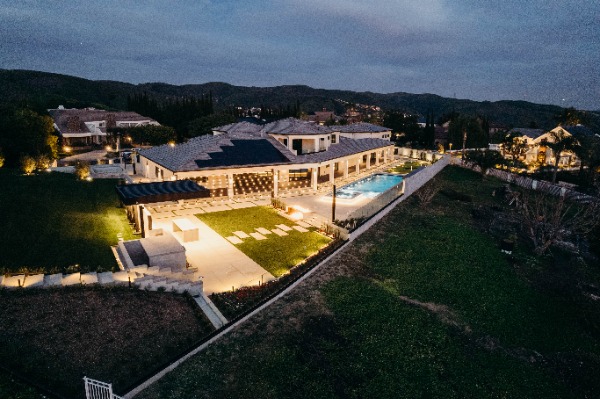 ROYL-112-resized-to-medium